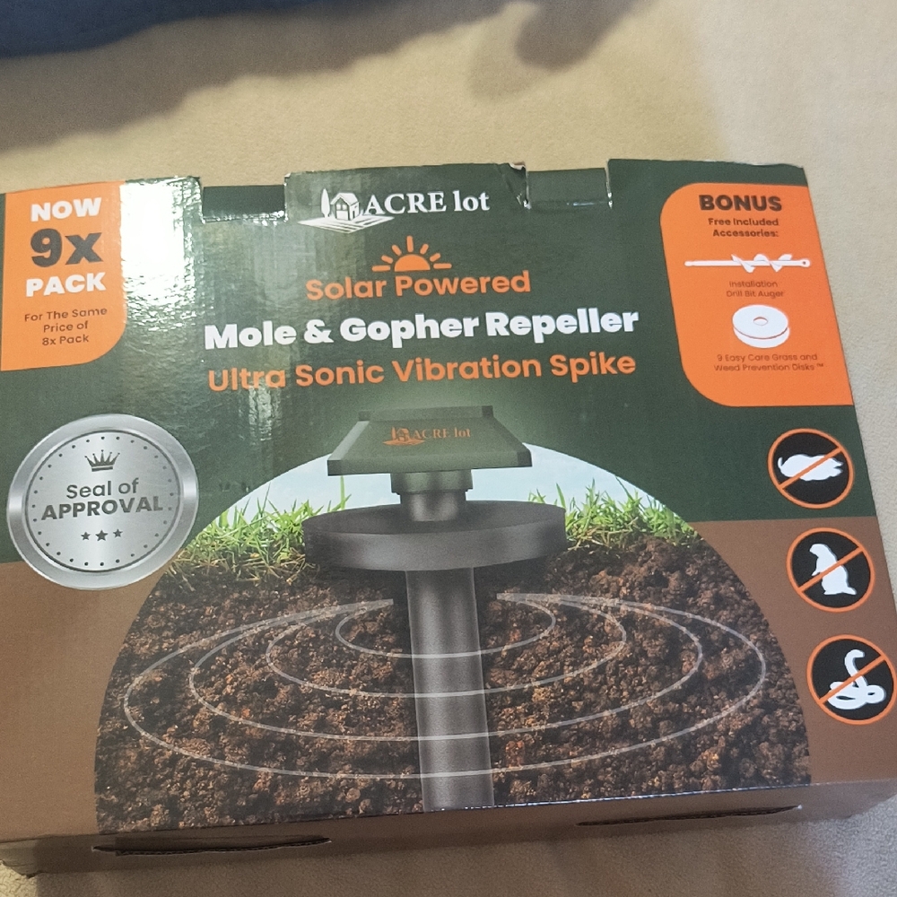 Solar Powered Mole & Gopher Repeller - Green